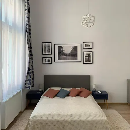 Charming Κλουζ-Ναπόκα